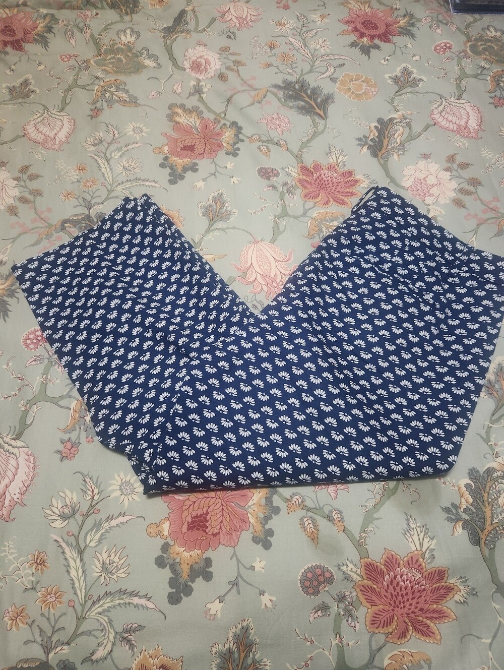 Talbots Perfect Skimmer Pants Navy/White Pattern Size 8